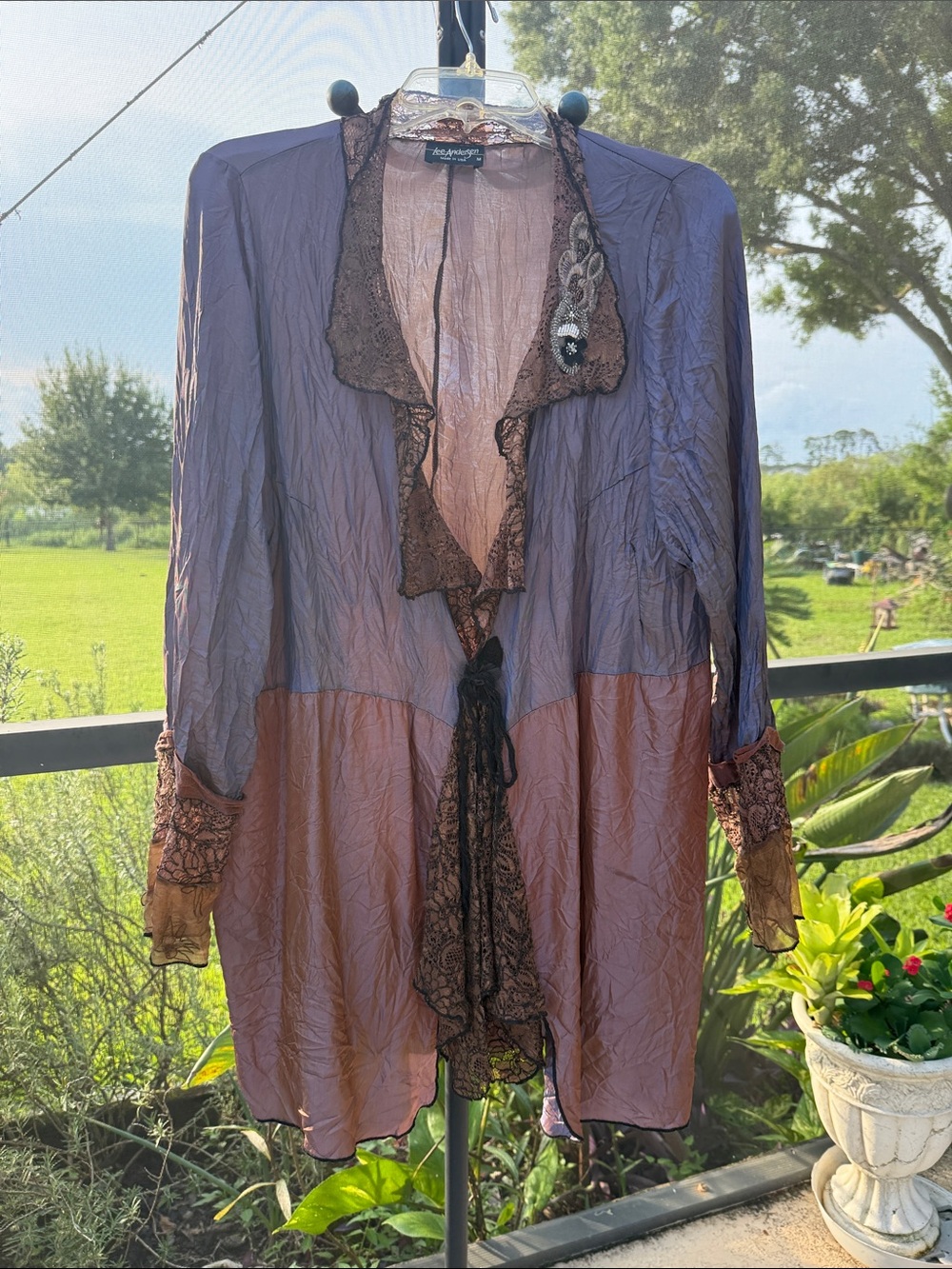 Lee Andersen Art Two-Tone Lace-Trim Lounge jacket Robe - Purple & Brown